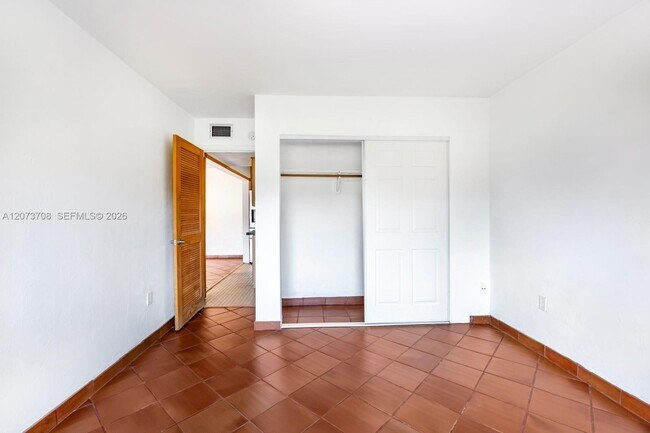 Building Photo - 8335 SW 72nd Ave