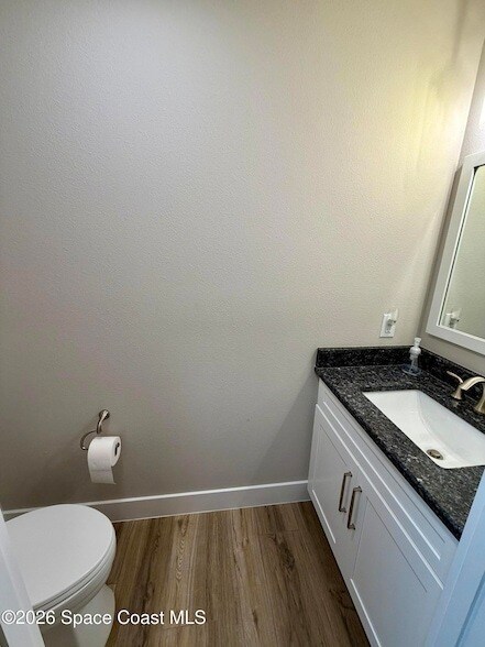 Building Photo - 140 Norwood Ave