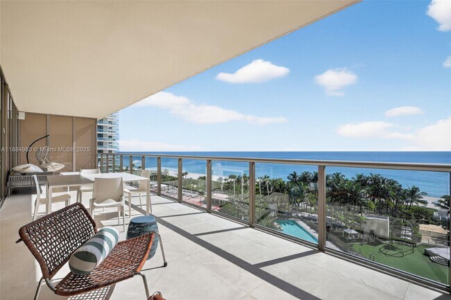 Primary Photo - 9705 Collins Ave