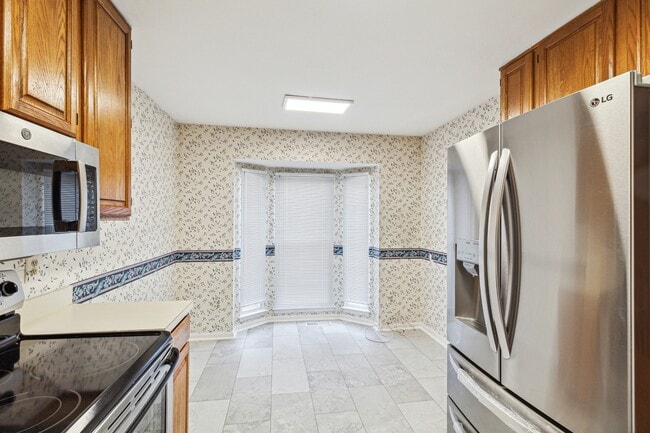 Building Photo - 52 Silver Moon Dr