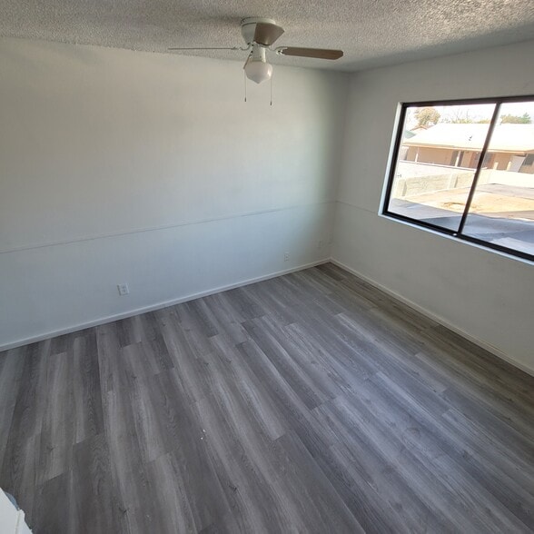 Building Photo - 4718 E Alta Vista Rd