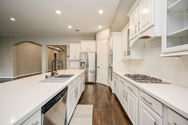 Building Photo - 11230 Dunstan Hill Dr