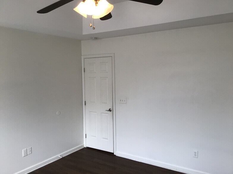 Building Photo - 9634 Brookmere Ln