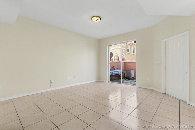 Building Photo - 626 SW 106th Ave
