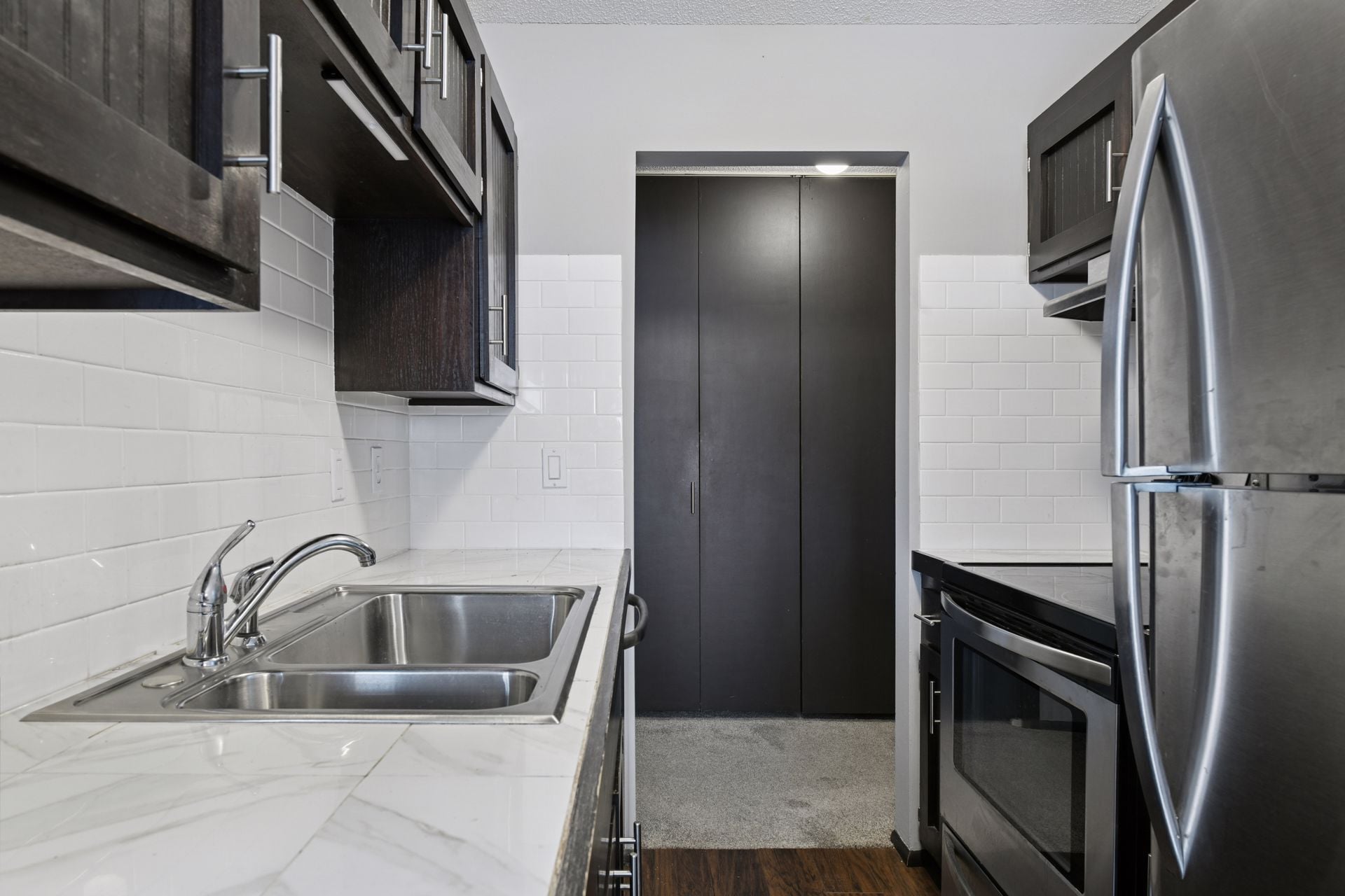 Building Photo - 4371 Wilshire Blvd