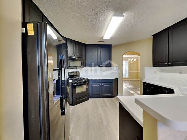 Building Photo - 447 The Gables Dr