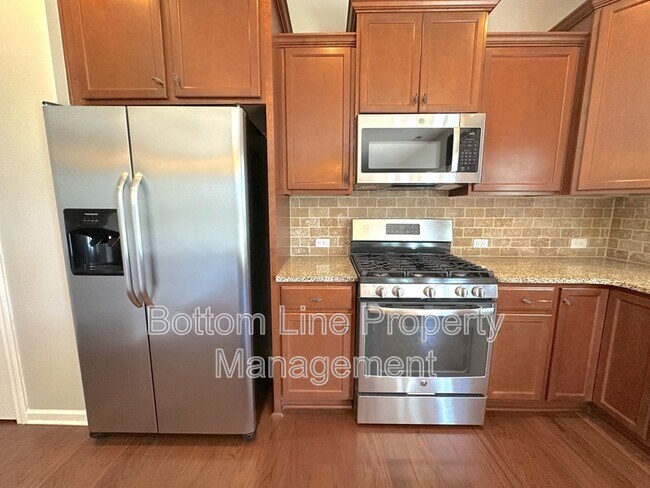 Building Photo - 137 Willow Valley Dr