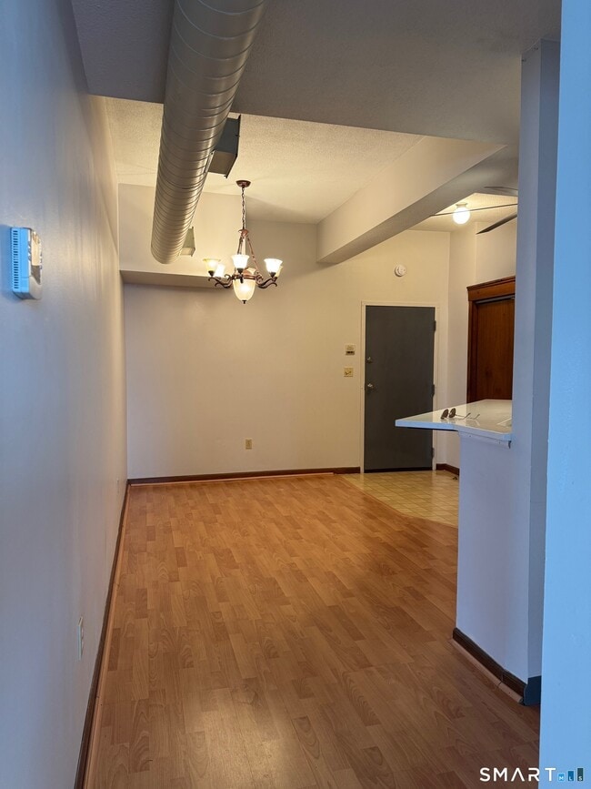 Building Photo - 146 High St