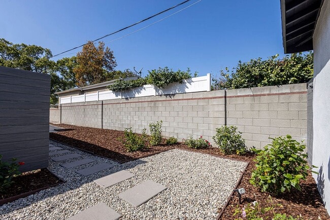 Building Photo - Keystone