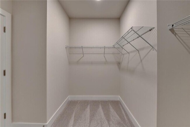 Building Photo - 1241 Waldon Xing