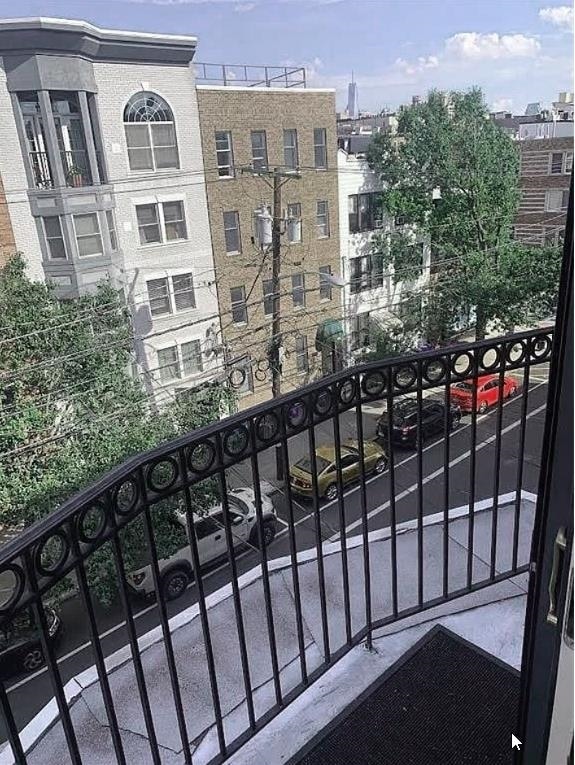 Building Photo - 608 Jefferson St