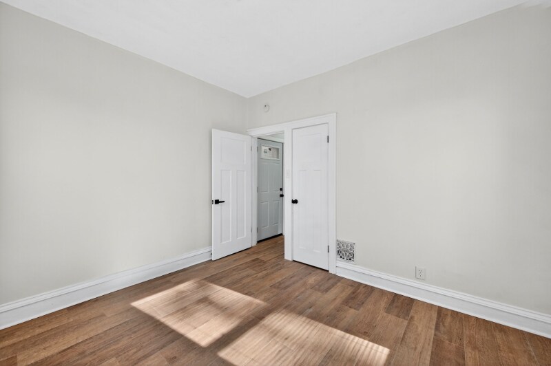 Building Photo - 5803 S Kingshighway Blvd