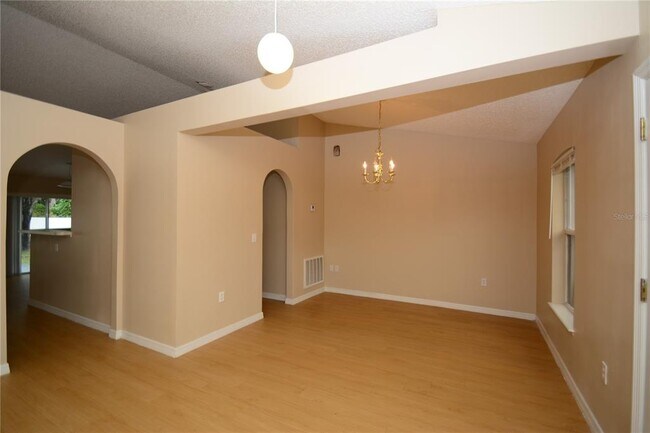 Building Photo - 5 Kathleen Trail