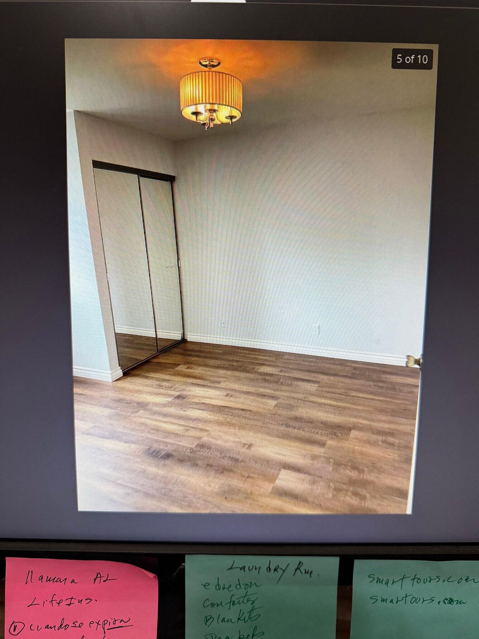 Building Photo - 1216 W Victory Blvd