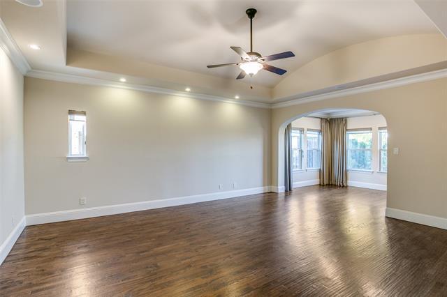 Building Photo - 631 Creekway Dr