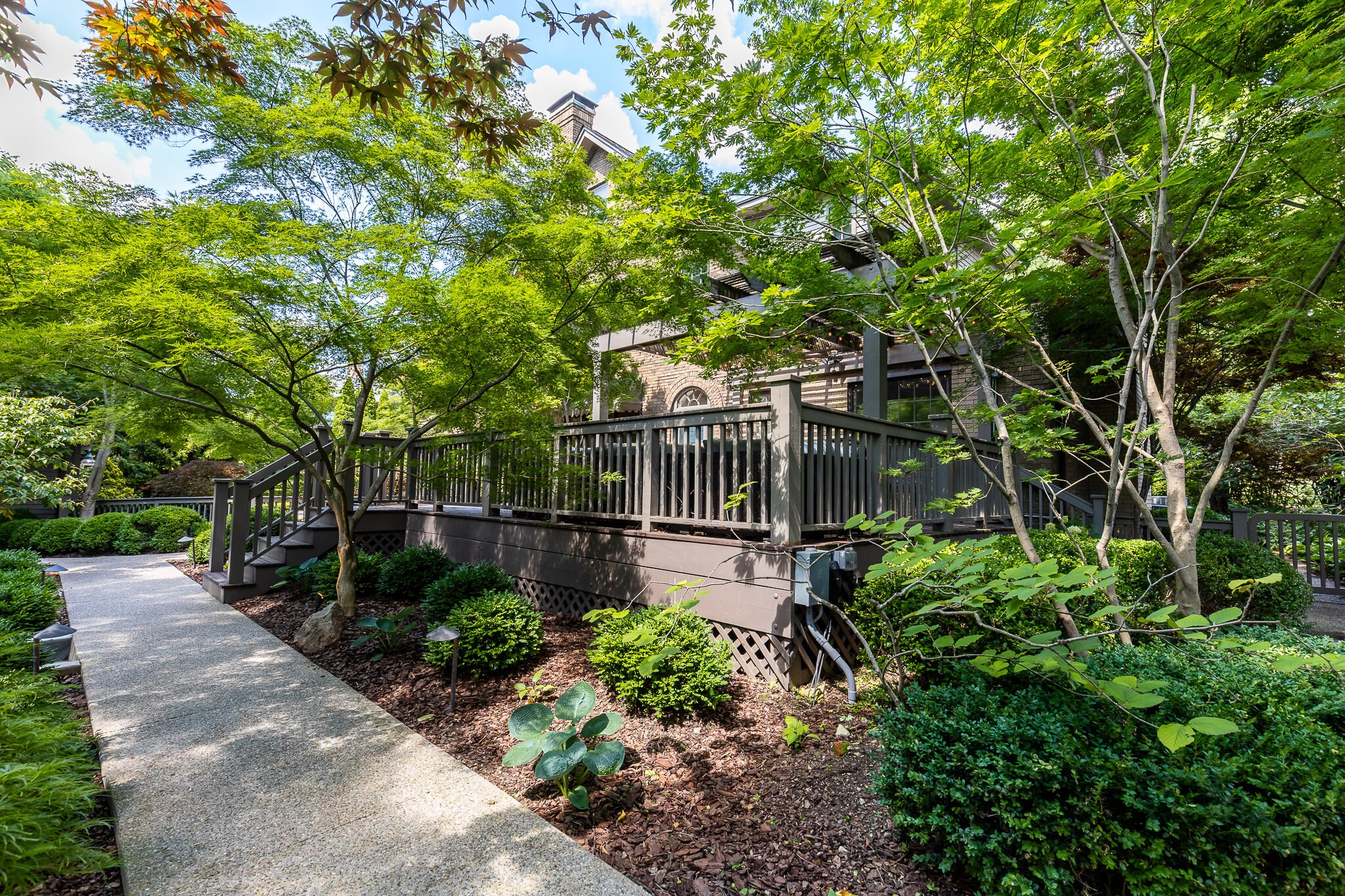 Deck - 4061 Beechwood Ave