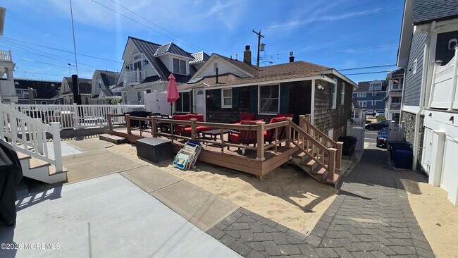 Building Photo - 276 1st Ave