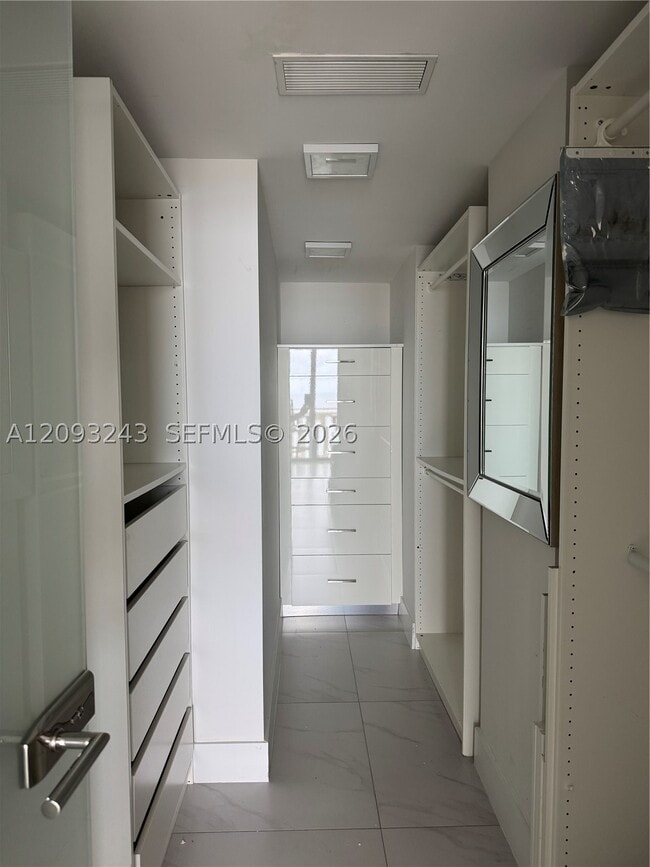 Building Photo - 1111 Crandon Blvd