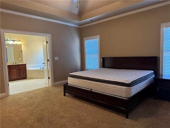 Building Photo - 1520 Vassar Ave