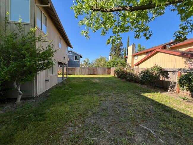 Building Photo - 2809 Gibson View Way
