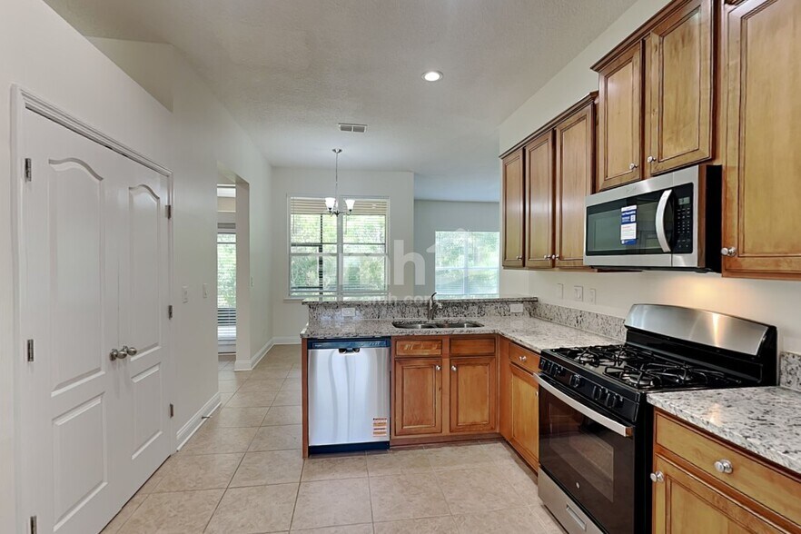 Building Photo - 604 Battersea Dr