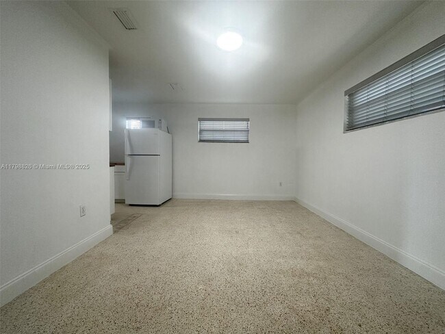 Building Photo - 2815 NW 88th St