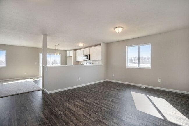 Building Photo - 412 Eastwood Dr