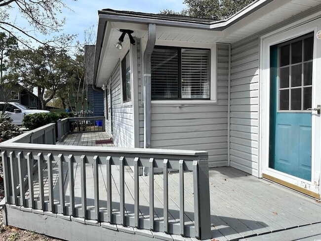 Building Photo - 6536 Valene Ct