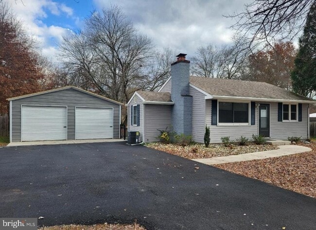 Primary Photo - 2014 Pleasant Hill Rd