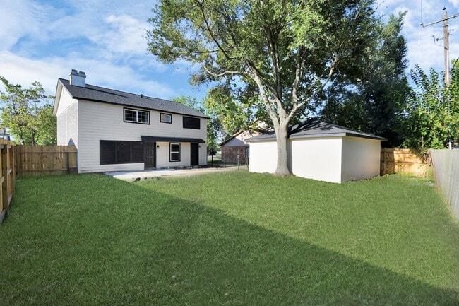 Building Photo - 7022 Castleview Ln