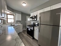 Building Photo - Single Family Home!