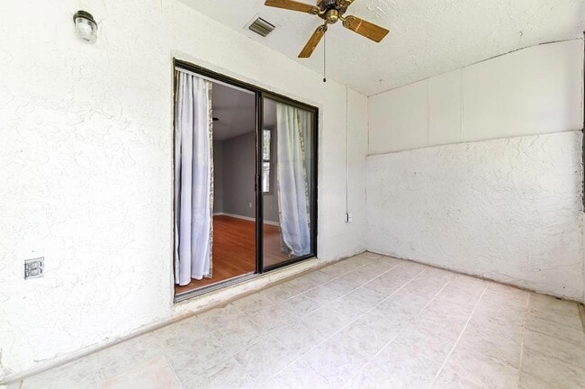 Building Photo - 81 Westecunk Dr