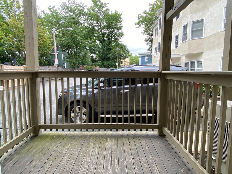 Building Photo - 58 Kent St