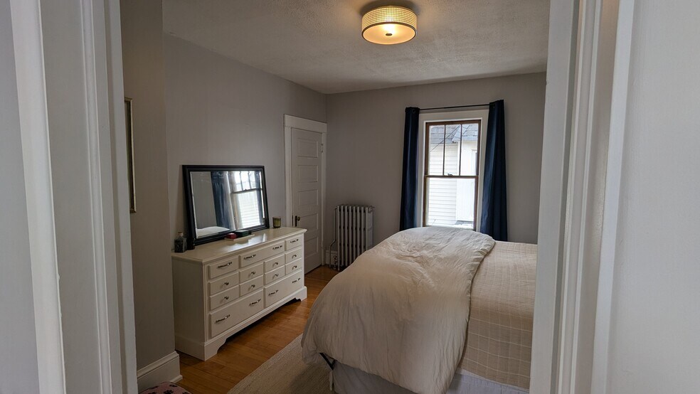 Building Photo - 1534 Jefferson St NE