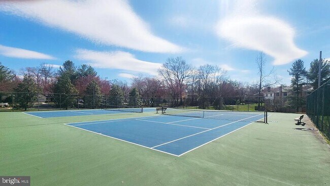 Building Photo - 1116 Soho Ct