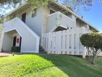 Building Photo - Desirable ground floor studio in Waipio Gentry