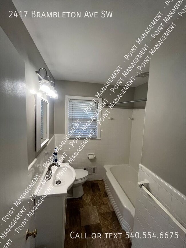Building Photo - 2417 Brambleton Ave SW