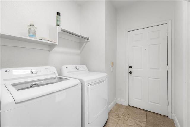 Building Photo - 420 Blackjack Trail