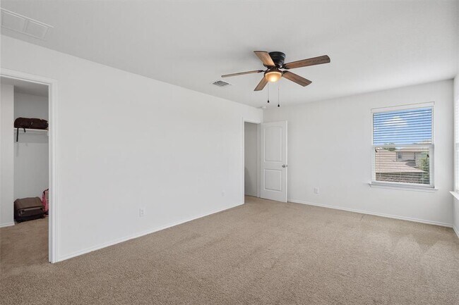 Building Photo - 1208 Ravenside Cove