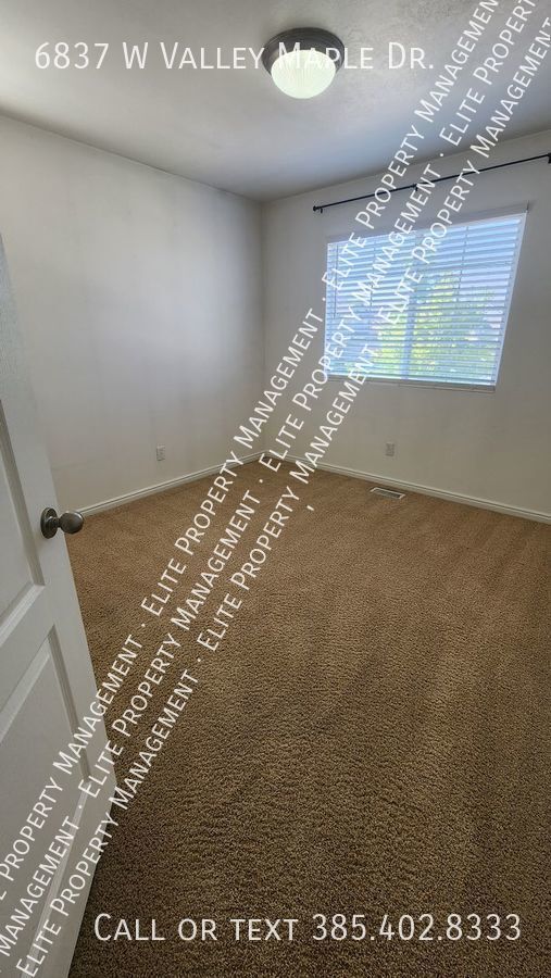 Building Photo - Great 3 bedroom home