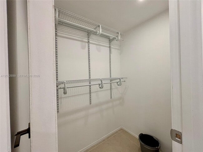 Building Photo - 2829 Indian Creek Dr