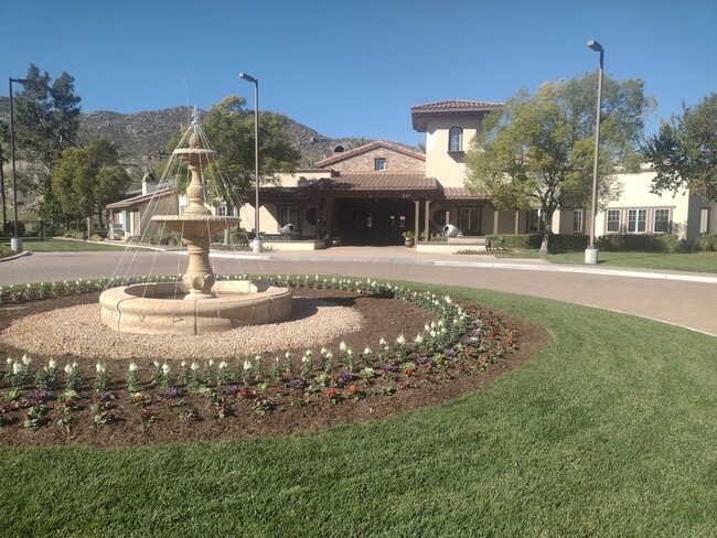 Building Photo - 8256 Triplett Ln