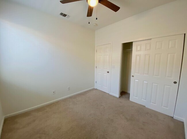 Building Photo - 436 Jacobs Dr