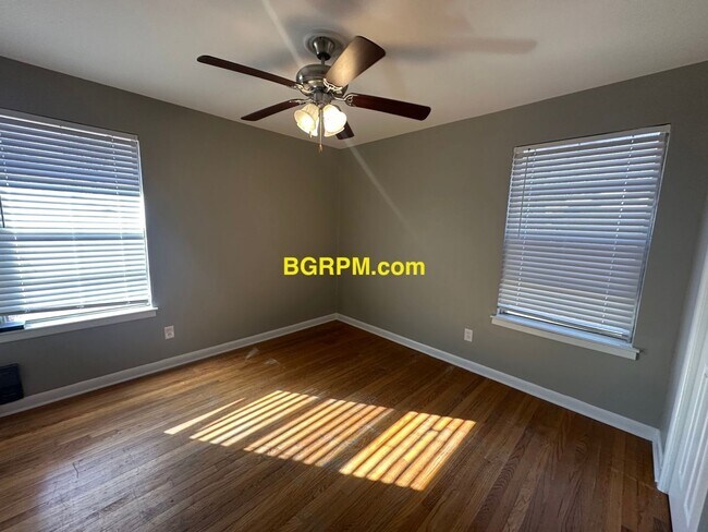 Building Photo - 3 Bd 1 Ba House