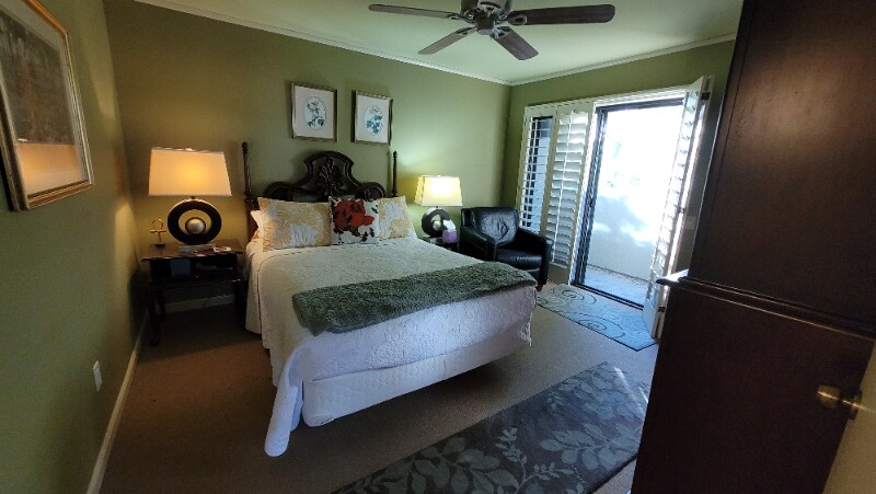 Building Photo - 1100 E Amado Rd