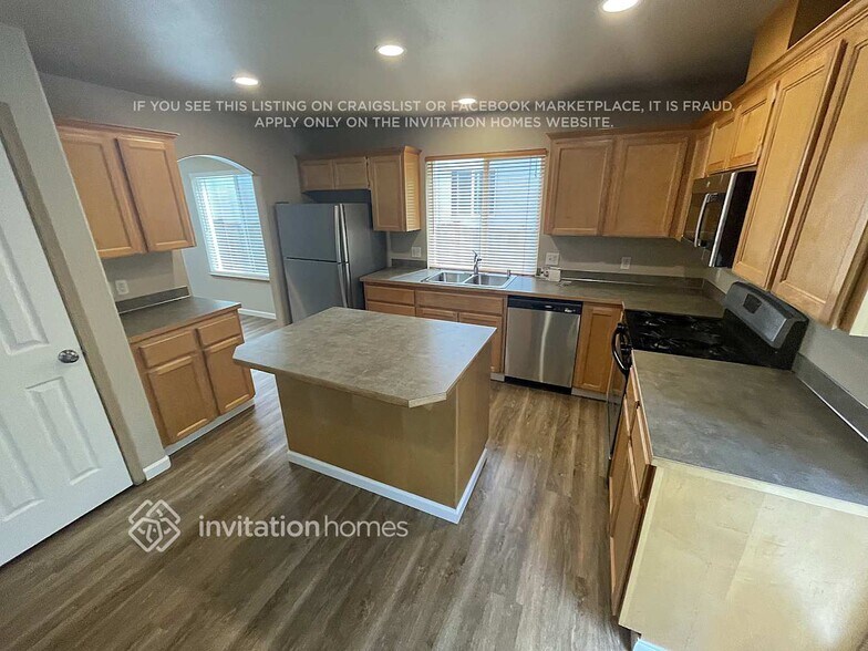 Building Photo - 6620 149th St Ct E