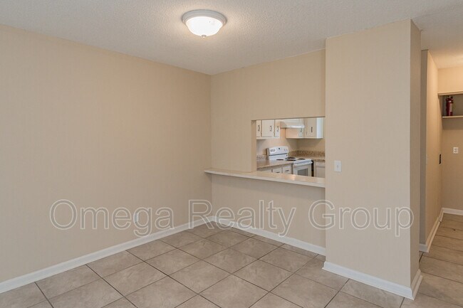 Building Photo - 1600 14th Ave E