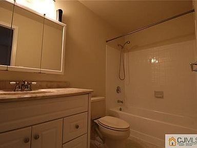 Bath Room - 13 Foxtail Ln