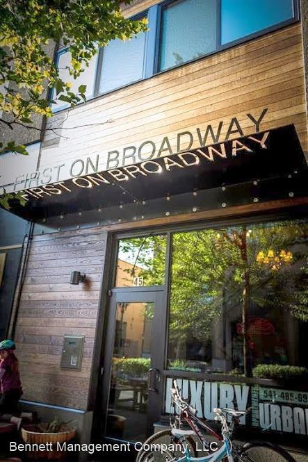 Primary Photo - 45 W Broadway