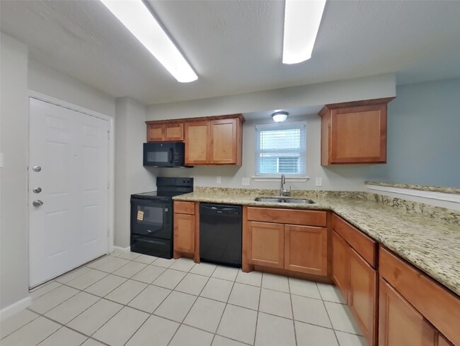 Building Photo - 10111 Enchanted Stone Dr